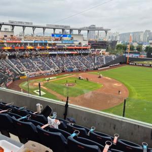 내야탁자석 400구역 4층 뷰