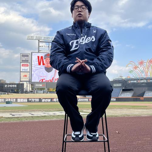 강백호 인터뷰 찍는듯 합니다.